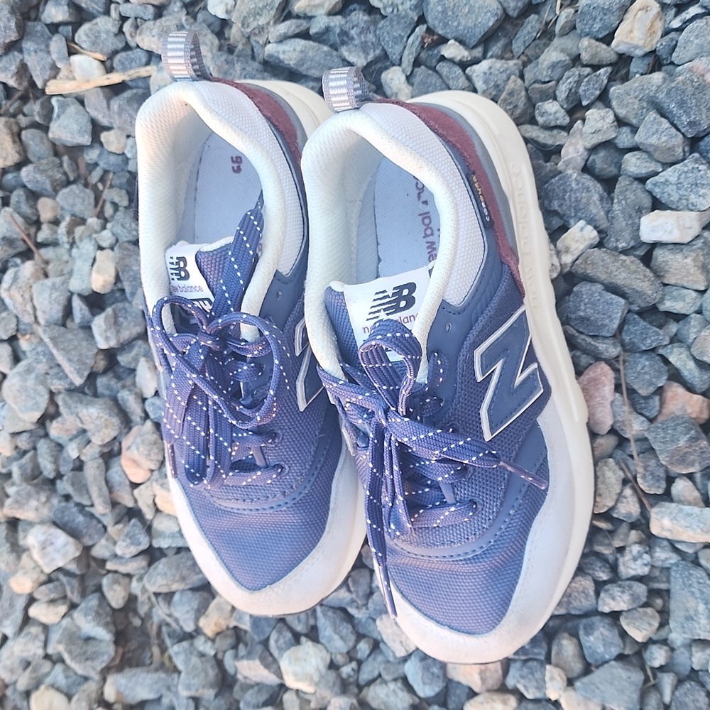Boys NB 997 size 13 shoes
